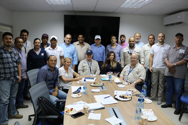 reunión de acuicultores